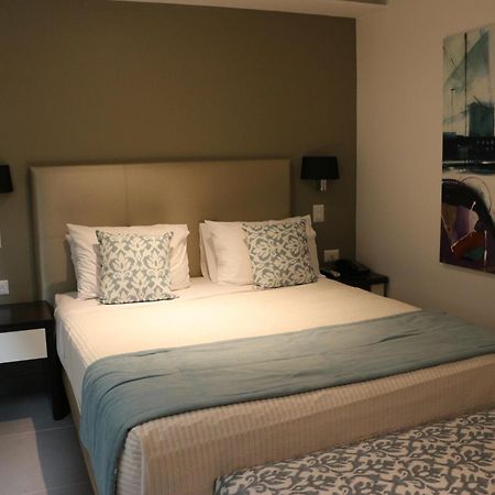 Hotel Poseidon Manta Quarto foto